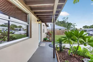2350 Loma Linda St, Sarasota, FL 34239 - Photo 7