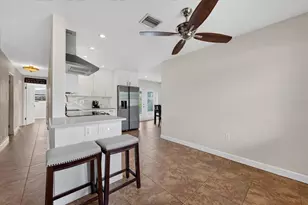 2350 Loma Linda St, Sarasota, FL 34239 - Photo 23