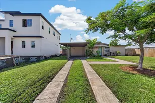2350 Loma Linda St, Sarasota, FL 34239 - Photo 5