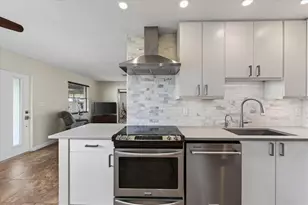 2350 Loma Linda St, Sarasota, FL 34239 - Photo 27
