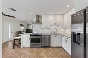 2350 Loma Linda St, Sarasota, FL 34239 - Photo 29