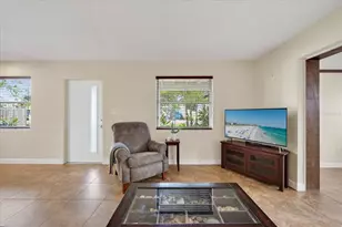 2350 Loma Linda St, Sarasota, FL 34239 - Photo 9