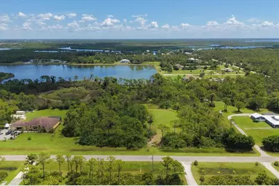 9008 Falcon Court, Venice, FL 34293 - Photo 3