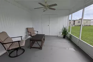 39518 Sterling Dr, Zephyrhills, FL 33542 - Photo 9