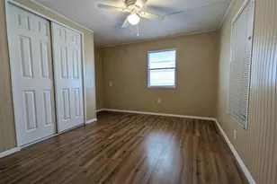 39518 Sterling Dr, Zephyrhills, FL 33542 - Photo 5