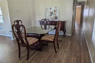 39518 Sterling Dr, Zephyrhills, FL 33542 - Photo 3