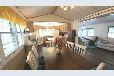 3333 26th Avenue E #1116, Bradenton, FL 34208 - Photo 9