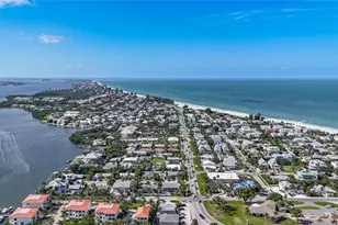 202 Peacock Ln, Holmes Beach, FL 34217 - Photo 51