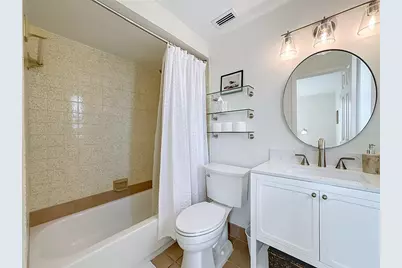 202 Peacock  Unit B Lane #B, Holmes Beach, FL 34217 - Photo 25