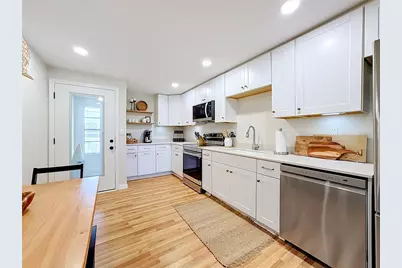 202 Peacock  Unit B Lane #B, Holmes Beach, FL 34217 - Photo 3