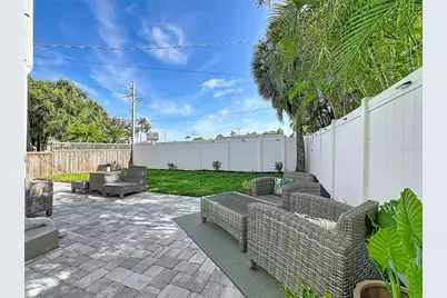 202 Peacock  Unit B Lane #B, Holmes Beach, FL 34217 - Photo 37