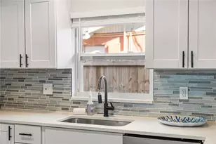 420 Melody Cir, Sarasota, FL 34237 - Photo 13