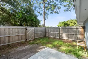 420 Melody Cir, Sarasota, FL 34237 - Photo 33
