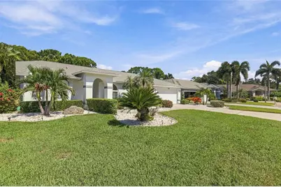 4304 Balmoral Way, Sarasota, FL 34238 - Photo 3
