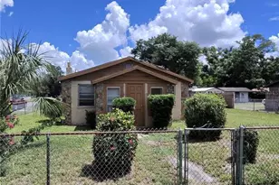 2118 1st Ave E, Palmetto, FL 34221 - Photo 1