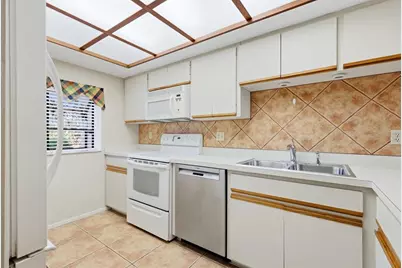 3365 Cross Creek Dr #3365, Sarasota, FL 34231 - Photo 11