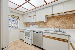 3365 Cross Creek Dr, Sarasota, FL 34231 - Photo 11