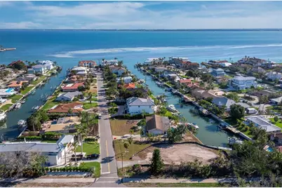 500 Outrigger Lane, Longboat Key, FL 34228 - Photo 5