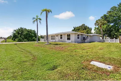 312 Reading Street NW, Port Charlotte, FL 33952 - Photo 15
