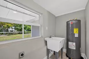 312 Reading St NW, Port Charlotte, FL 33952 - Photo 47