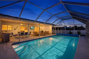 302 Degas Dr, Nokomis, FL 34275 - Photo 1