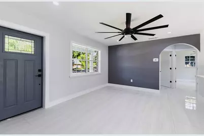 639 Hand Avenue, Sarasota, FL 34232 - Photo 7