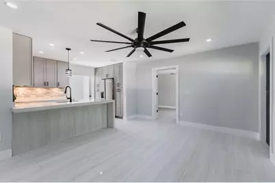 639 Hand Avenue, Sarasota, FL 34232 - Photo 5