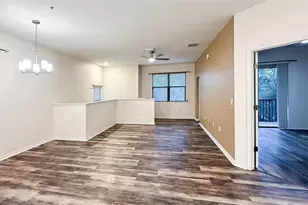 4218 Via Piedra Cir, Sarasota, FL 34233 - Photo 5