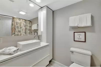 1130 W Peppertree Lane #118, Sarasota, FL 34242 - Photo 17