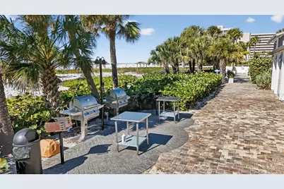 1130 W Peppertree Lane #118, Sarasota, FL 34242 - Photo 27