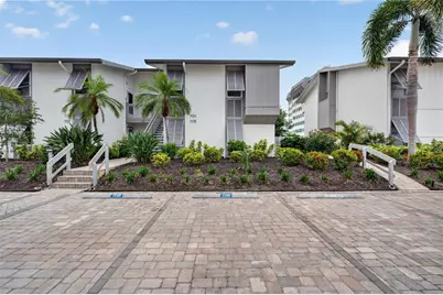 1130 W Peppertree Lane #118, Sarasota, FL 34242 - Photo 1