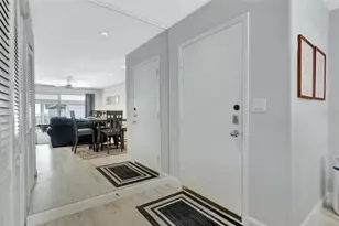 1130 W Peppertree Ln, Sarasota, FL 34242 - Photo 9