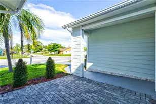 6617 Mauna Loa Blvd, Sarasota, FL 34241 - Photo 7