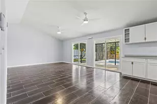6617 Mauna Loa Blvd, Sarasota, FL 34241 - Photo 11