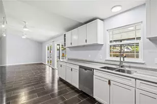 6617 Mauna Loa Blvd, Sarasota, FL 34241 - Photo 23