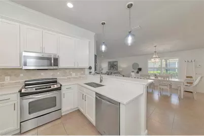 2133 Burgos Drive, Sarasota, FL 34238 - Photo 5