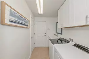 2133 Burgos Dr, Sarasota, FL 34238 - Photo 15