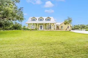 1901 Joshua Dr, Sarasota, FL 34240 - Photo 49