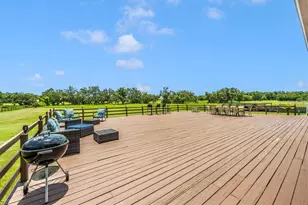 1901 Joshua Dr, Sarasota, FL 34240 - Photo 39