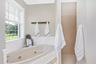 1901 Joshua Dr, Sarasota, FL 34240 - Photo 23