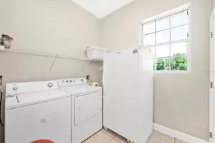 1901 Joshua Dr, Sarasota, FL 34240 - Photo 25