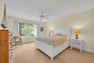7564 Pesaro Dr, Sarasota, FL 34238 - Photo 9