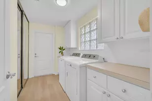 7564 Pesaro Dr, Sarasota, FL 34238 - Photo 17