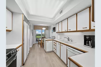 775 Longboat Club Road #405, Longboat Key, FL 34228 - Photo 9