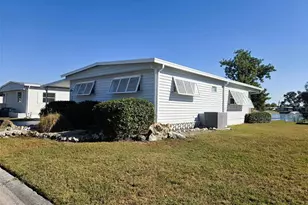 415 Oakwood Blvd W, Sarasota, FL 34237 - Photo 5