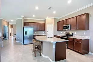 24137 Spartina Dr, Venice, FL 34293 - Photo 9
