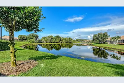 8306 Tartan Fields Circle, Bradenton, FL 34202 - Photo 9