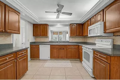 1113 Derian Place, Nokomis, FL 34275 - Photo 9