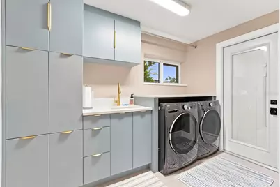 2303 Constitution Boulevard, Sarasota, FL 34231 - Photo 41