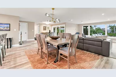2303 Constitution Boulevard, Sarasota, FL 34231 - Photo 15